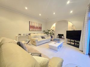 Photo 16- click for photo gallery